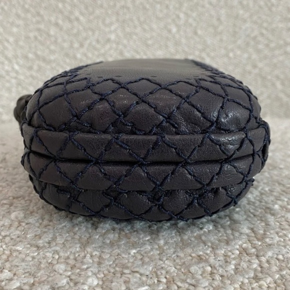 Authentic Bottega Veneta Box Knot Clutch - Picture 7 of 9